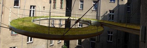 Podniebna ścieżka w Gliwicach: Architekci z Gliwic Zalewski Architecture Group stworzyli projekt oryginalnego balkonu. 
