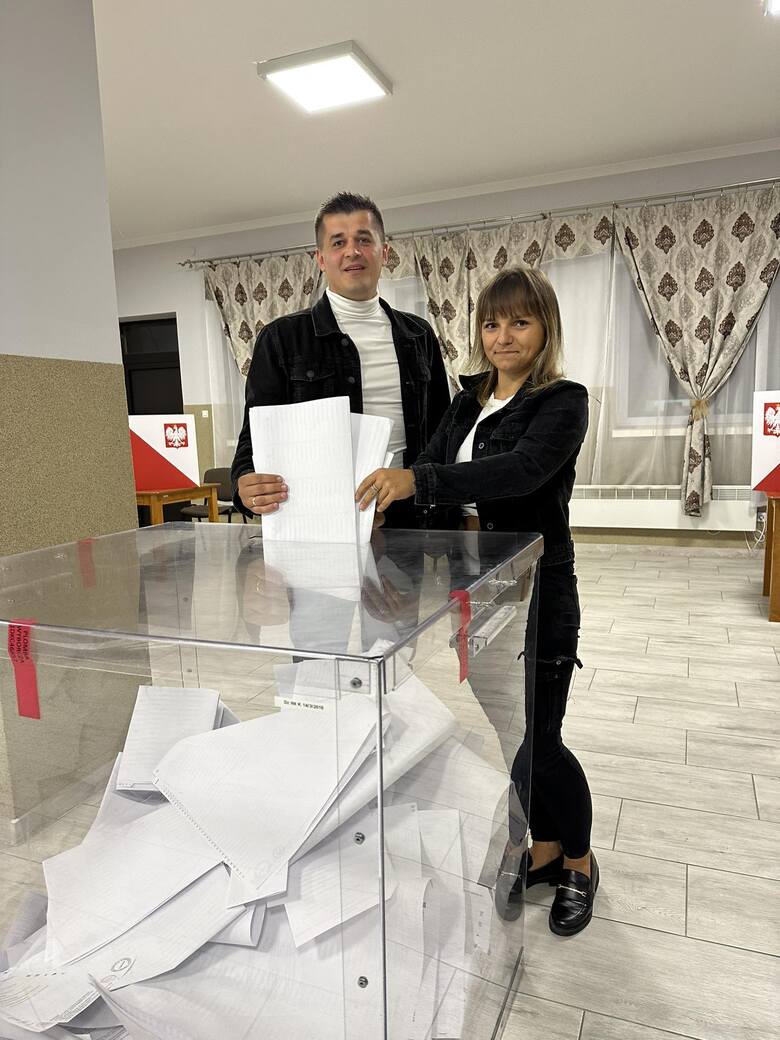 Wybory parlamentarne 2023 w powiecie staszowskim. Głosowanie zakończone