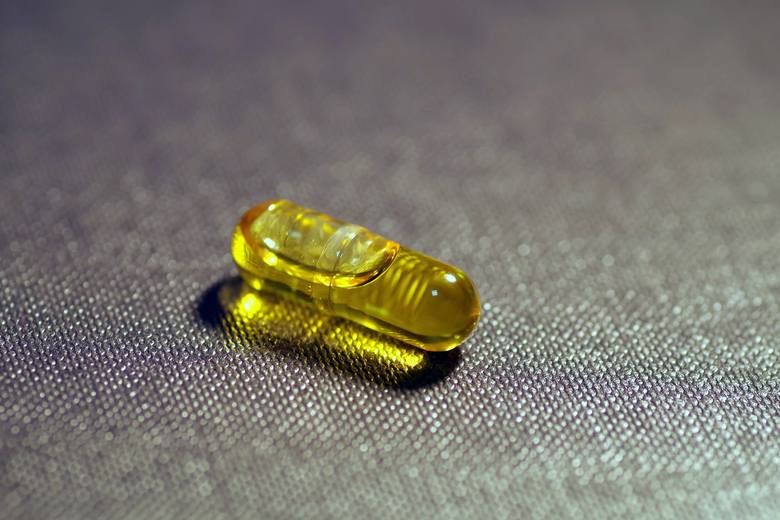 Wybierając suplement witaminy D, trzeba zwrócić uwagę na rodzaj oleju, w którym witamina jest rozpuszczona.