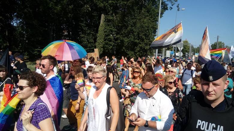 GORZÓW WLKP. Pierwszy Marsz Równości w historii przeszedł ulicami miasta [RELACJA]