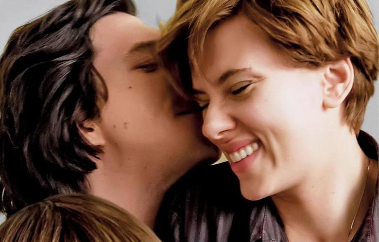 <strong>"Historia małżeńska"</strong><br /> reż. Noah Baumbach<br /> <br /> Wnikliwy i pełen czułości portret rozpadającego się małżeństwa ze Scarlett Johansson i Adamem Driverem w rolach głównych. Świetny dowód na to, że w kinie o miłości nie powiedziano jeszcze wszystkiego. 