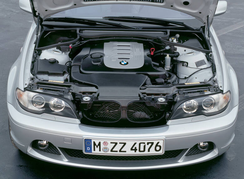 W 1998 roku BMW zaprezentowało sześciocylindrowy silnik rzędowy o pojemności trzech litrów. Noszący oznaczenie M57 jest wyjątkowo trwały, choć początkowo