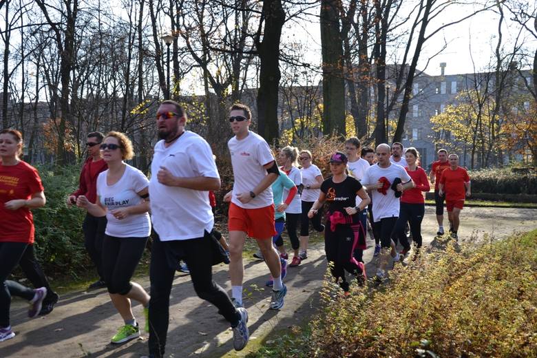 Bieg Niepodległości w Bytomiu: 11 listopada biegli w parku miejskim [ZDJĘCIA]