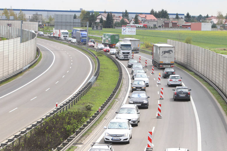 Na razie w Wielkopolsce można korzystać z niewielkich fragmentów drogi ekspresowej S11. To np. część obwodnicy Poznania.