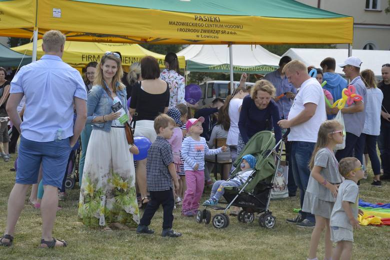 Piknik rodzinny w ZSP nr 2 w Łowiczu (Zdjęcia)