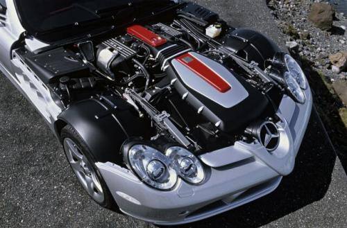 Fot. Mercedes-Benz: Silnik o pojemności 5,5 l rozwija moc 626 KM. Niewielu kierowcom na świecie potrzeba do szczęścia czegoś więcej.