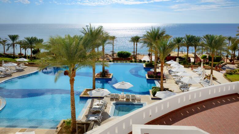Luksusowy hotel z basenem w Szarm el-Szejk w Egipcie