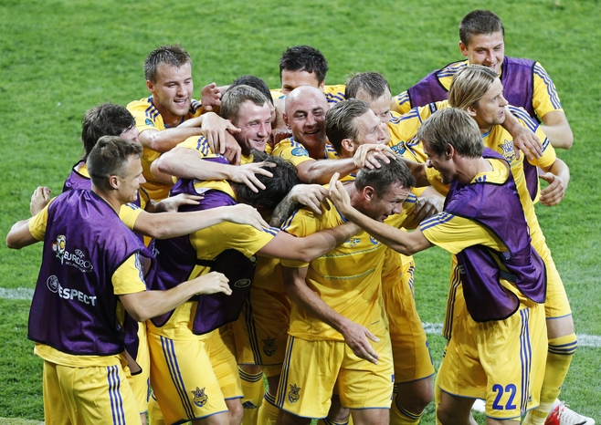 Euro 2012 Mecz Ukraina Szwecja 2 1 Relacja Zdjecia Polskatimes Pl