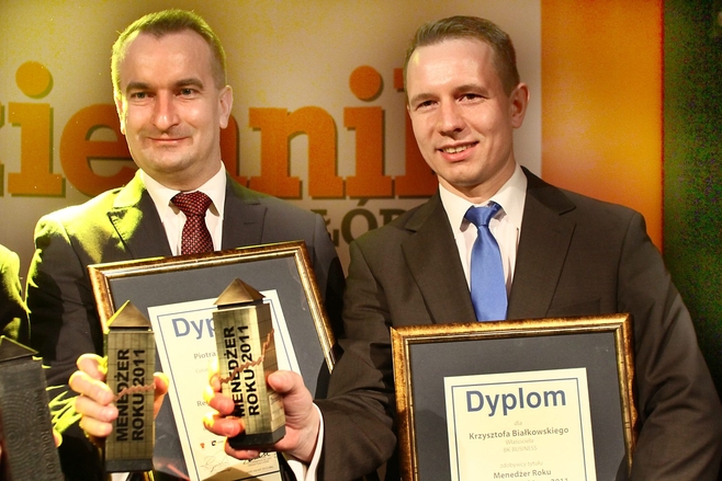 Piotr Tokarski, wiceprezes zarządu Ceramiki Paradyż (z lewej) i Krzysztof Białkowski, właściciel firmy BK Business z Łasku zostali menedżerami roku 2011