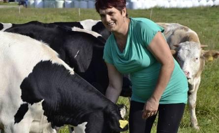 Starościna Lilla Piasecka wraz z mężem prowadzi gospodarstwo rolne o produkcji mlecznej.