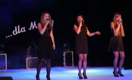 Widownia mogła też posłuchać występu Trio. Dziewczyny przyjechały do Małogoszcza specjalnie na ten koncert.