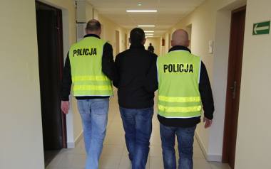 Policjanci z Kielc zatrzymali konwojenta podejrzanego o włamania do kaset z gotówką!