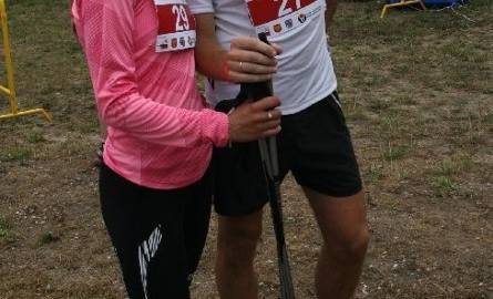 Waleria Linkiewicz z Dyneburga i Jurek Misiun z Rygi. Łotysze zwyciężyli w swoich kategoriach na dystansie 5 kilometrów.