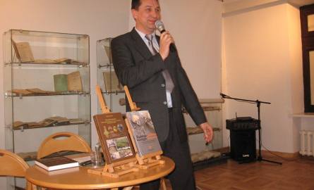 Spotkanie prowadził profesor  Dariusz Kupisz.