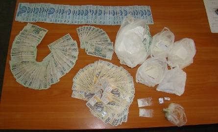 Ostrołęccy policjanci przejęli dwa kilo kokainy! Przeczytaj u kogo ją znaleźli (zdjęcia)