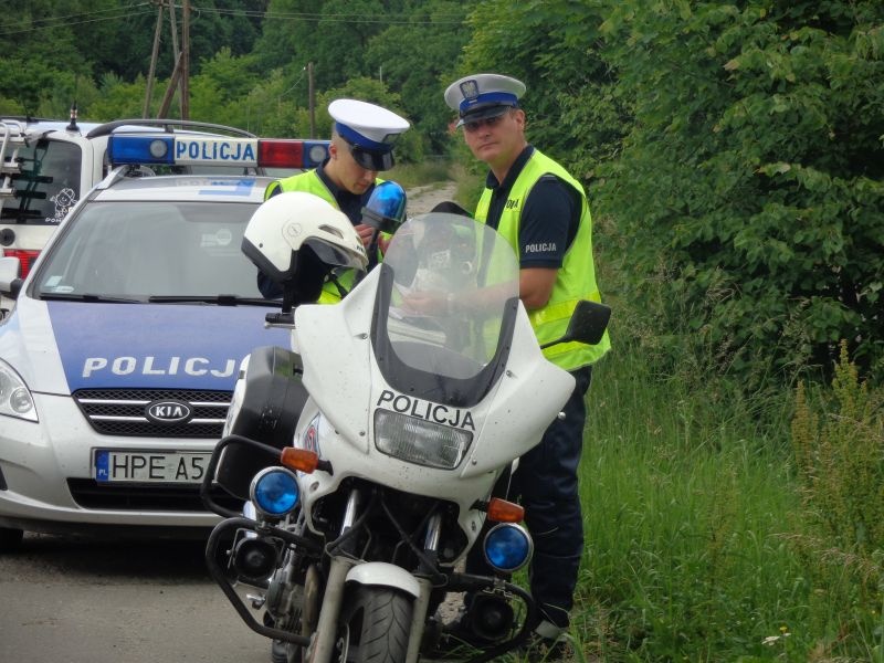 Od maja policjanci zatrzymali aż 45 uprawnień kierowcom przekraczającym prędkość.