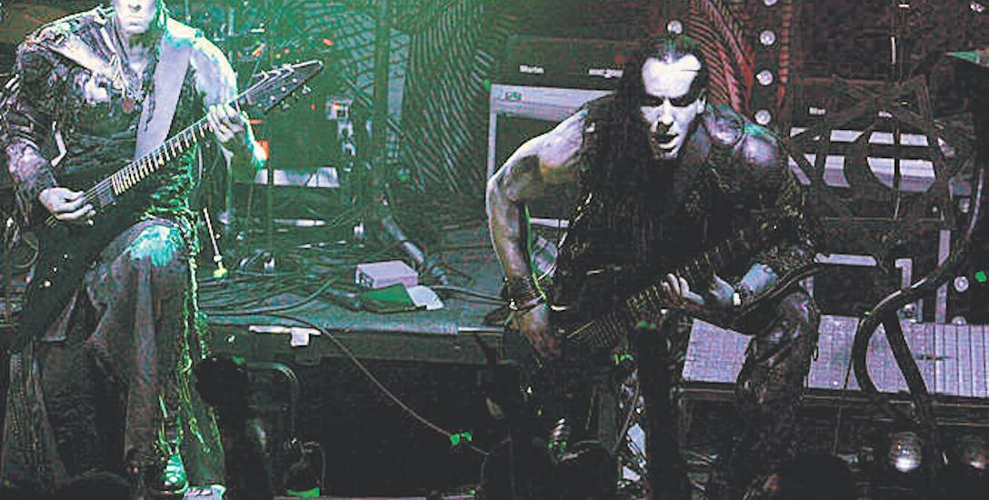 Koncerty zespołu Behemoth mają mroczną oprawę i przesłanie, które nie podoba się katolikom