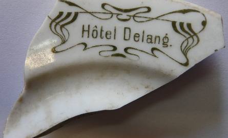 Fragment talerza z hotelu Delang