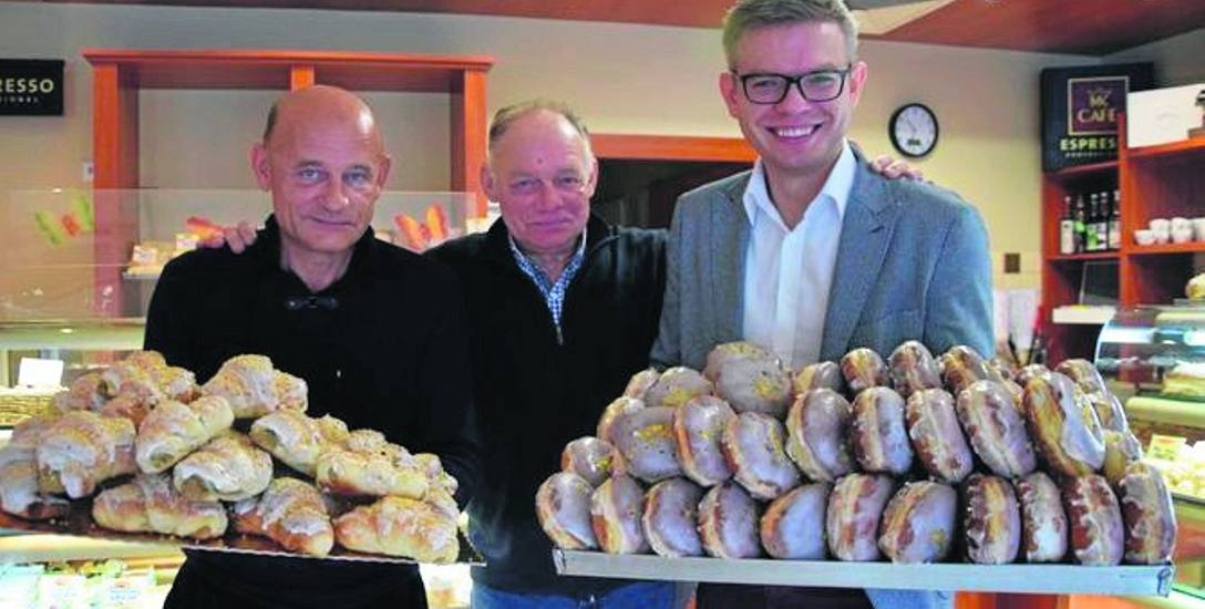 Andrzej, Janusz i Łukasz Banatkiewiczowie kontynuują tradycje rodzinne, prowadząc zakład cukierniczy. Ten w tym roku świętuje już 60-lecie istnienia