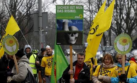 Przeciwnicy elektrowni atomowych protestowali dziś w Szczecinie.