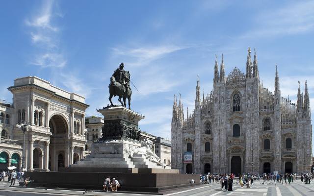 9 niesamowitych atrakcji Mediolanu na jesienną wycieczkę. Piękna architektura, dzieła sztuki i darmowe muzea