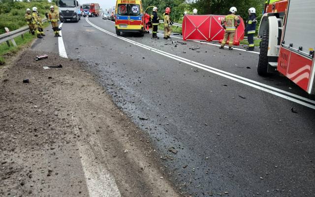 Śmiertelny wypadek w Czajowicach pod Krakowem. DK94 zablokowana