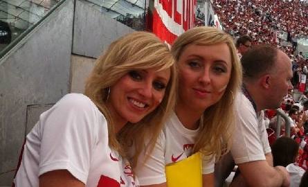 Joanna Brożek (z lewej) była na spotkaniach z Grecją i Rosją. W tym drugim pojedynku w doliczonym czasie gry na boisko wszedł jej mąż Paweł Brożek.
