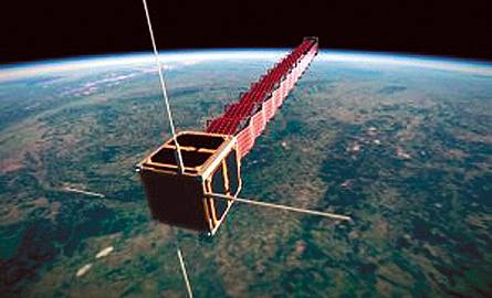 Studencki satelita, to niewielka kostka o rozmiarach 10 cm na 10 cm, która za kilka miesięcy rozłoży swój 2-metrowy ogon.