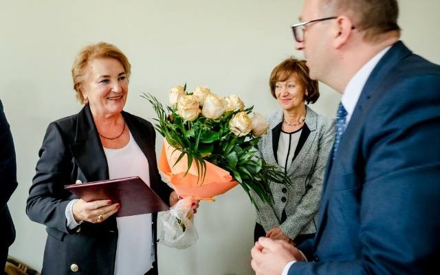 Nowy honorowy obywatel gminy Liszki. Wieloletnia dyrektorka dwóch szkół Janina Grela: 