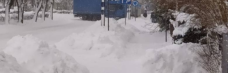 Atak zimy 25 - 27.01.2021 - Podlaskie, Białystok. Kolizje, zablokowane drogi i ulice. Aktualna sytuacja na drogach (kamery na żywo)