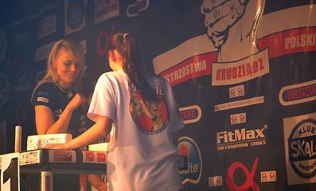 Tak Marlena Wawrzyniak szykuje się walki (na zdjęciu - z lewej, podczas mistrzostw Polski)