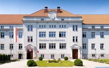 Do tej pory siedziba Małopolskiej Uczelni Państwowej Oświęcimiu mieściła się w dwóch budynkach