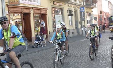 Rajd rowerowy „Jedziemy dla Izy i Nataszy” w gminie Koronowo