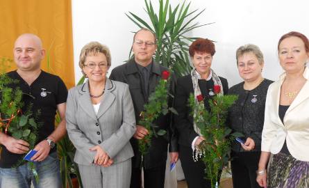 Odznaczeni od lewej:  Piotr Buczkowski, Jan Rachwa, Jolanta Nadzieja i Ewa Gawron. Druga z lewej Wiesława Taranowska, wiceprzewodnicząca OPZZ, z prawej