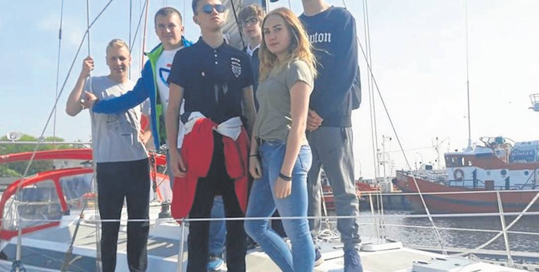 Na pokładzie statku znajduje się 14 uczniów Zespołu Szkół Morskich w Darłowie