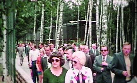 Kadry z filmu prezentujące oficjałkę z okazji otwarcia Ogrodu Fauny Polskiej w Myślęcinku 19 lipca 1978 roku. Na uroczystości pojawił się m.in. ówczesny