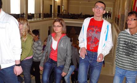 Uczniowie radomskich szkół zachęcają do głosowania w wyborach