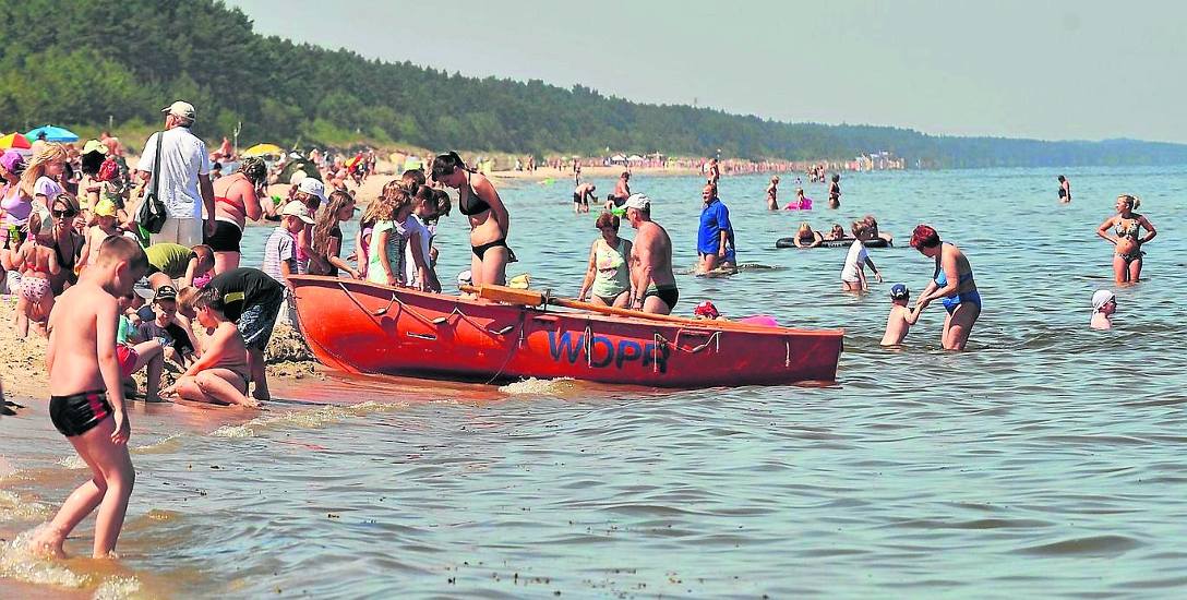 Jak będą wyglądały plaże w lipcu i sierpniu nad Bałtykiem? W tłumie turystów trudno utrzymać dystans społeczny