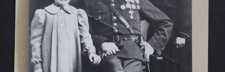 Stanisław Frąckiewicz (najmłodsza to Zofia Frąckiewicz). Zdjęcie z wystawy poświęconej oficerom pomordowanym w Katyniu, Charkowie i Twerze w Sanktuarium