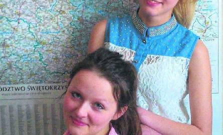 Jolanta Kabat i Małgorzata Gołdyn próbowały swoich sił w Urzędzie Miasta w Skalbmierzu.