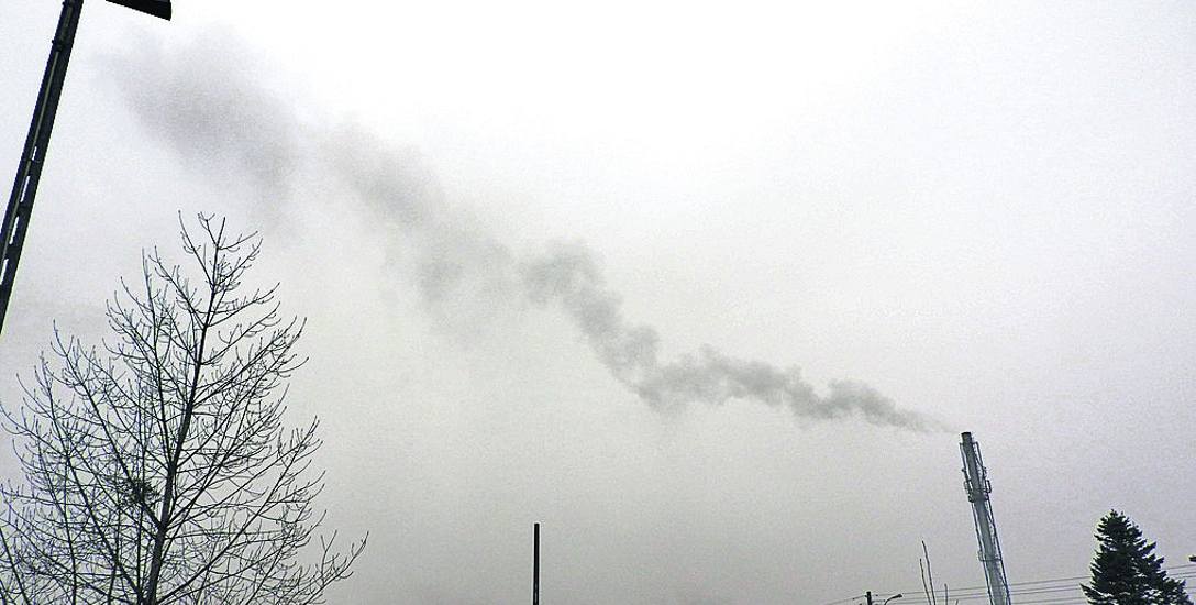 Zdaniem mieszkańców to dym z tego komina ciepłowni przy ul. Młyńskiej powoduje duży smog