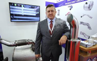 Tomasz Pilarski, dyrektor handlowy firmy Vanstar ze Skroniowa koło Jędrzejowa, mówił o układach wydechowych, które firma prezentuje w Kielcach na ta