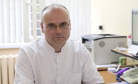 dr. Marek Kania jest  specjalistą chorób wewnętrznych i kardiologiem,  konsultantem w Wojewódzkim Centrum Medycznym  i Opolskim Centrum Onkologii