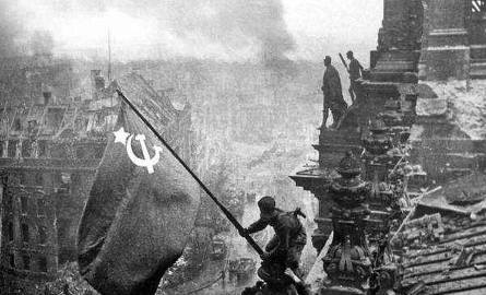 65. rocznica zakończenia II wojny światowej. Zobacz jak wyglądała bitwa o Berlin (archiwalne zdjęcia, wideo)