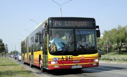 W tym roku komunikację wspomagały nawet autobusy z Warszawy, wypożyczone ze stołecznego oddziału ITS Michalczewski.
