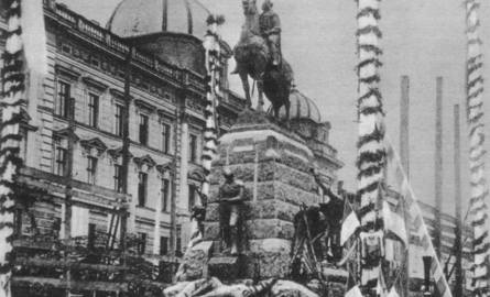 15 lipca 1910 rok - w Krakowie odsłonięto Pomnik Grunwaldzki ufundowany przez Ignacego Jana Paderewskiego