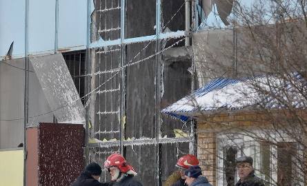 Znana jest już przyczyna wybuchu w hucie szkła Biaglass w Białymstoku. Jak informują strażacy, instalacja gazowa była nagrzana. Trzeba było ją schładzać,