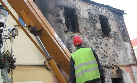 Pożar uszkodził pomieszczenia straży miejskiej oraz wydziału zamówień publicznych