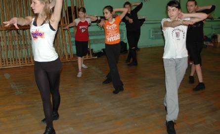Powrót do Starachowic po latach. Praktyki w Miejskiej Szkole Tańca „MiM”. Naomi w roli instruktora.