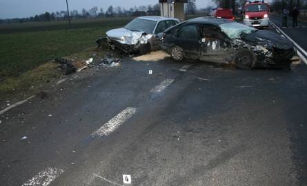 Wypadek na trasie Lipno-Włocławek. Dwie osoby ranne [zdjęcia]